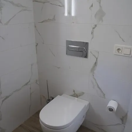 Lo Vela Zen Bed & Breakfast 3*